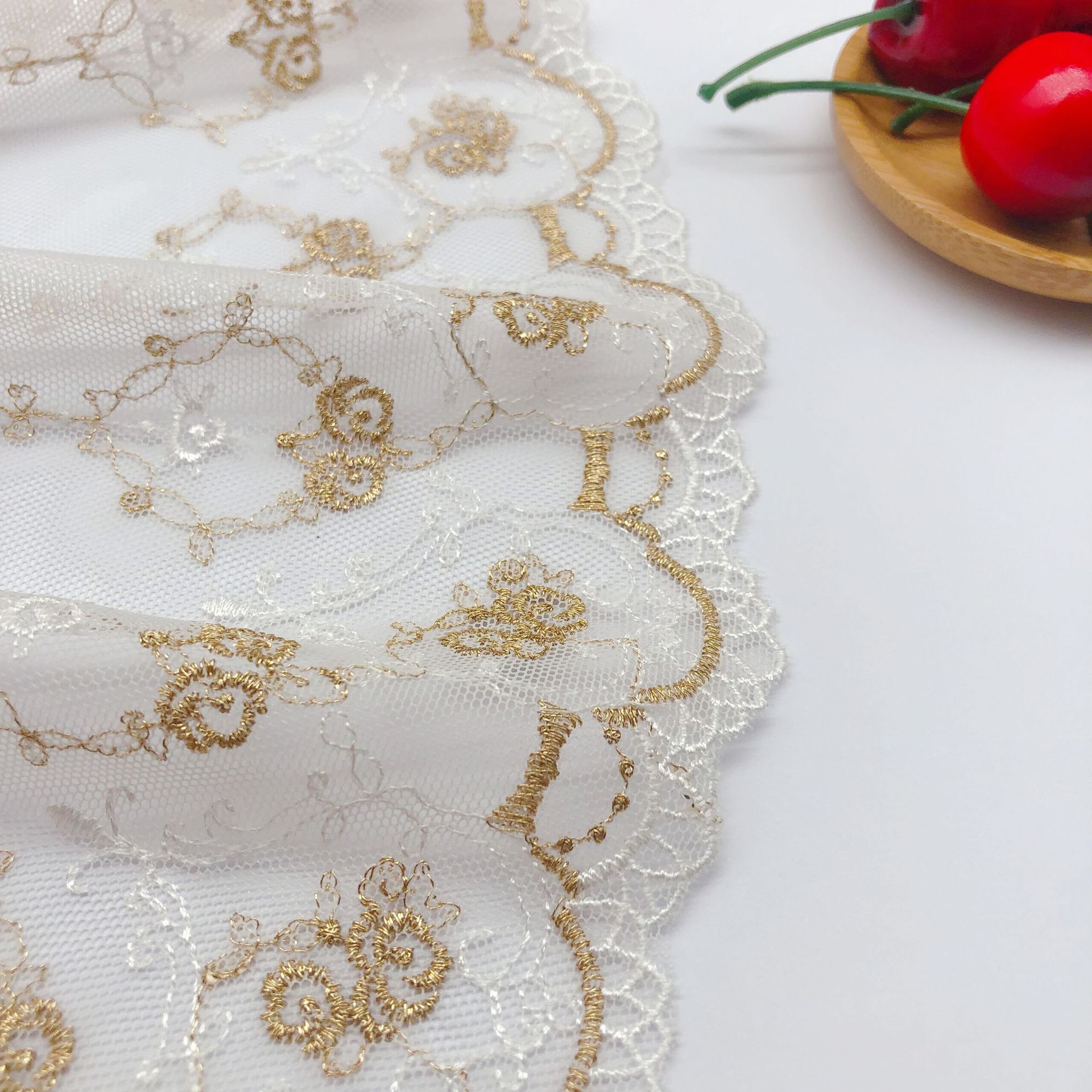 Kain Renda Mawar Benang Emas B - Embroidery Rose ulasan dan harga